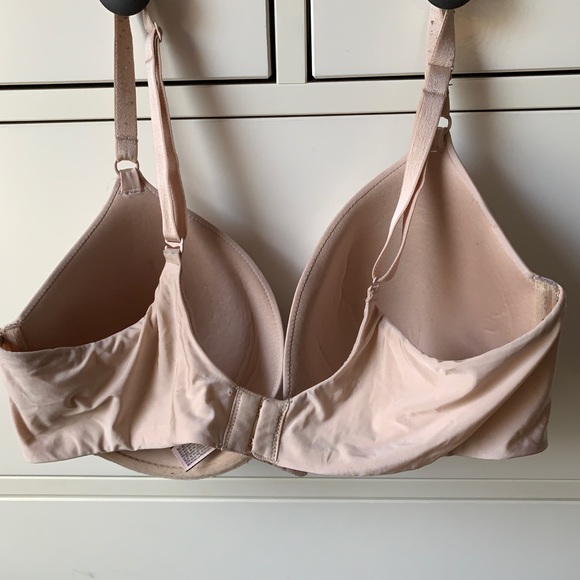 Victoria’s Secret 36D Beige Bra - Picture 2 of 4